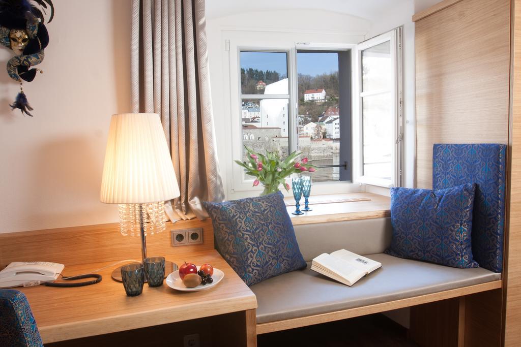 Hotel Altstadt-hotel 4*